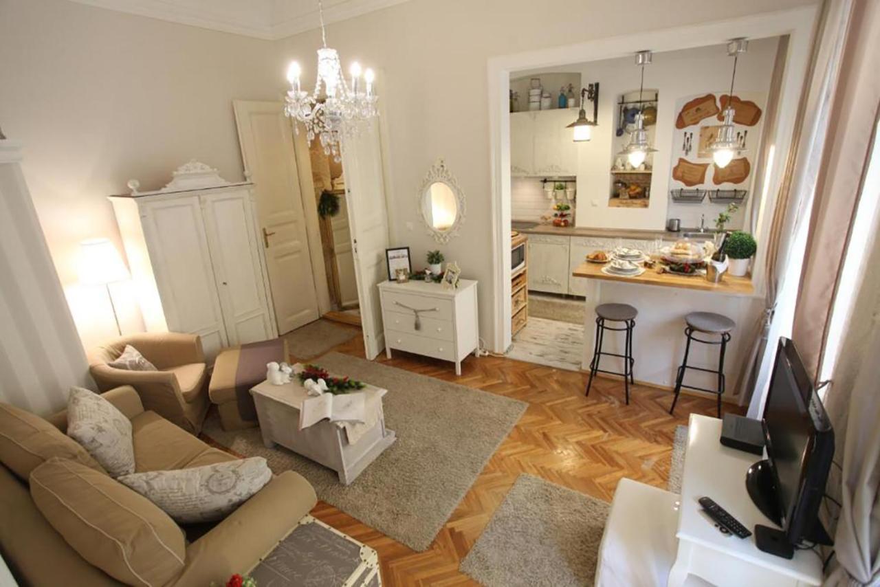 Vintage Apartment At Basilica Budapest Kültér fotó