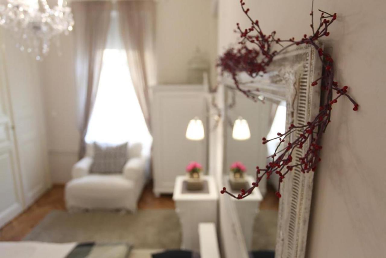 Vintage Apartment At Basilica Budapest Kültér fotó