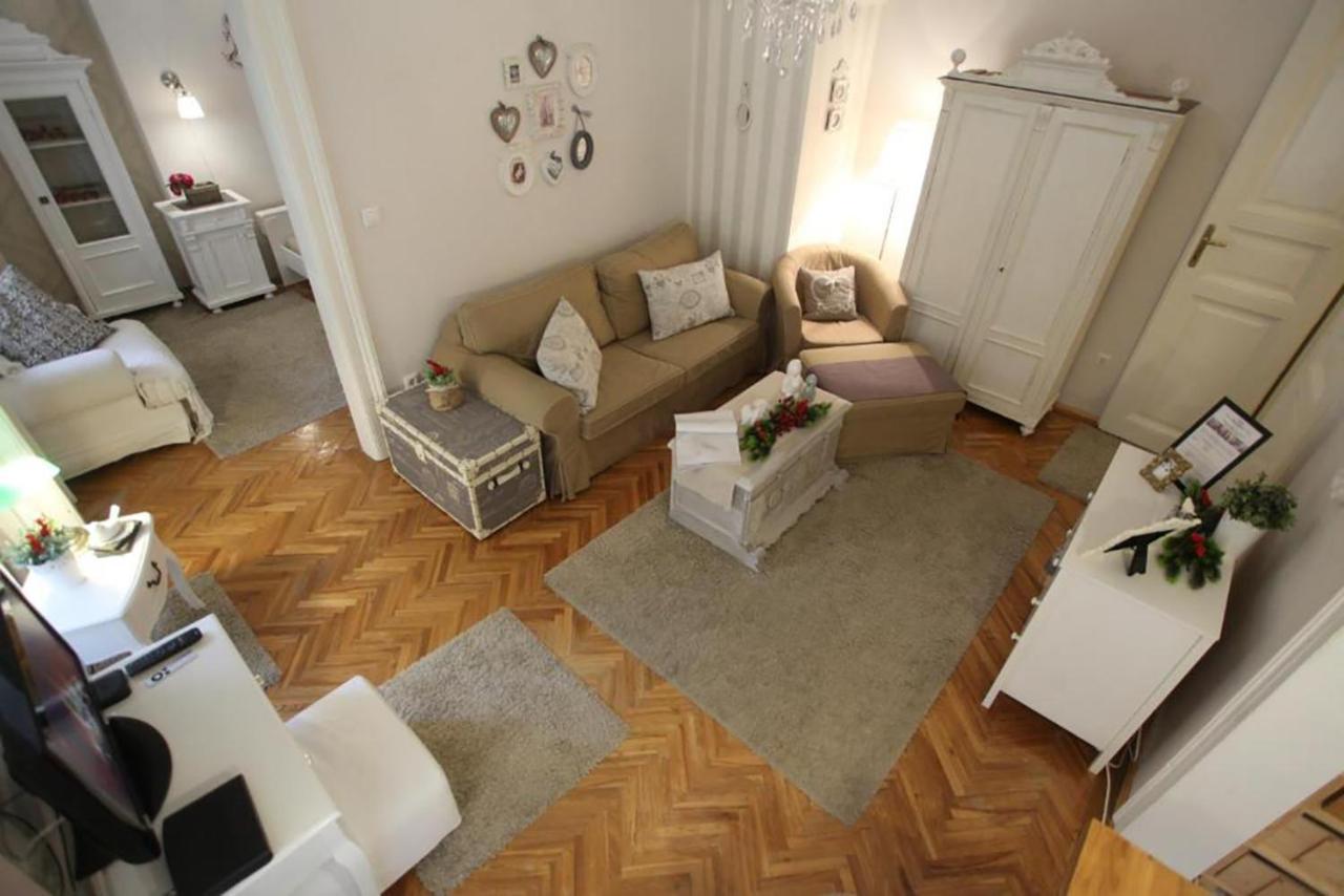 Vintage Apartment At Basilica Budapest Kültér fotó
