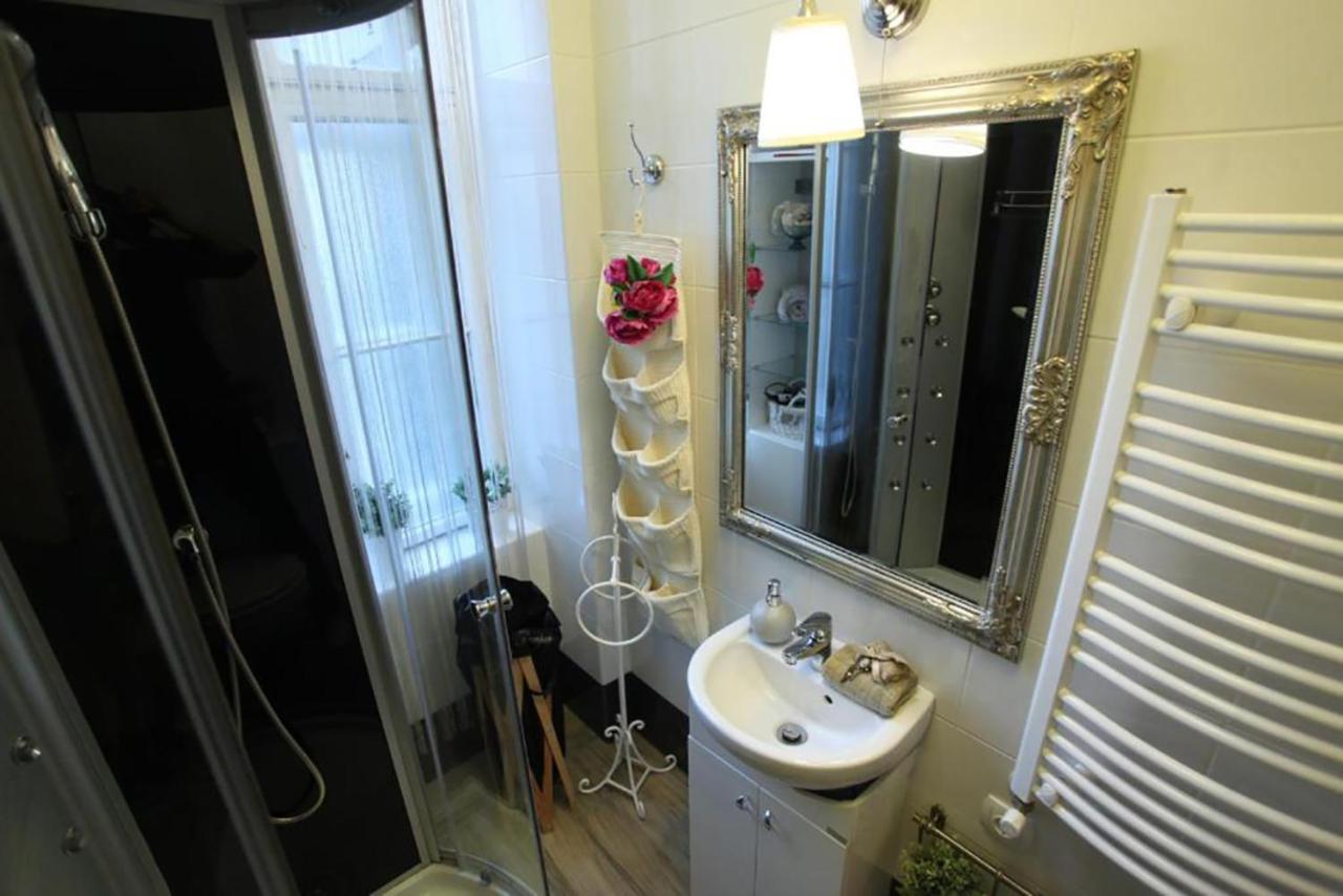 Vintage Apartment At Basilica Budapest Kültér fotó